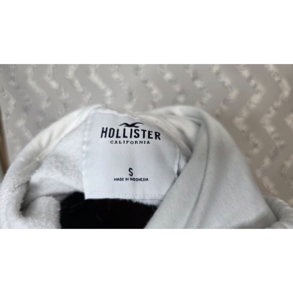 Hollister Hoodie S White Floral Sleeve Logo Pullover Hoodie Kangaroo Pocket
